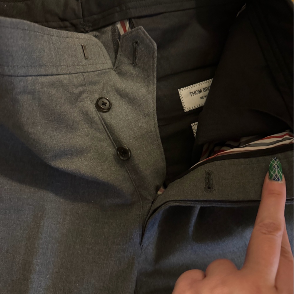Like new Thom Browne men’s pants - Picture 4 of 5